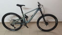 Ghost RIOT AM CF PRO, velikost M, model 2025