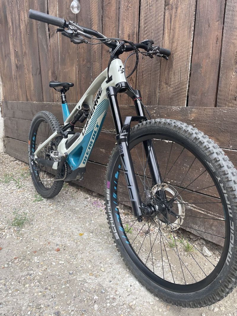 Lapierre Overvolt GLP Elite 2022-špičkový enduro e-bike