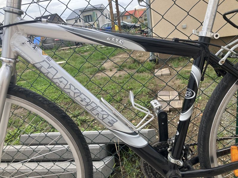 Trekové kolo Maxbike Alu