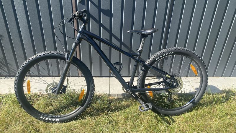 Horské kolo GT Avalanche 27,5