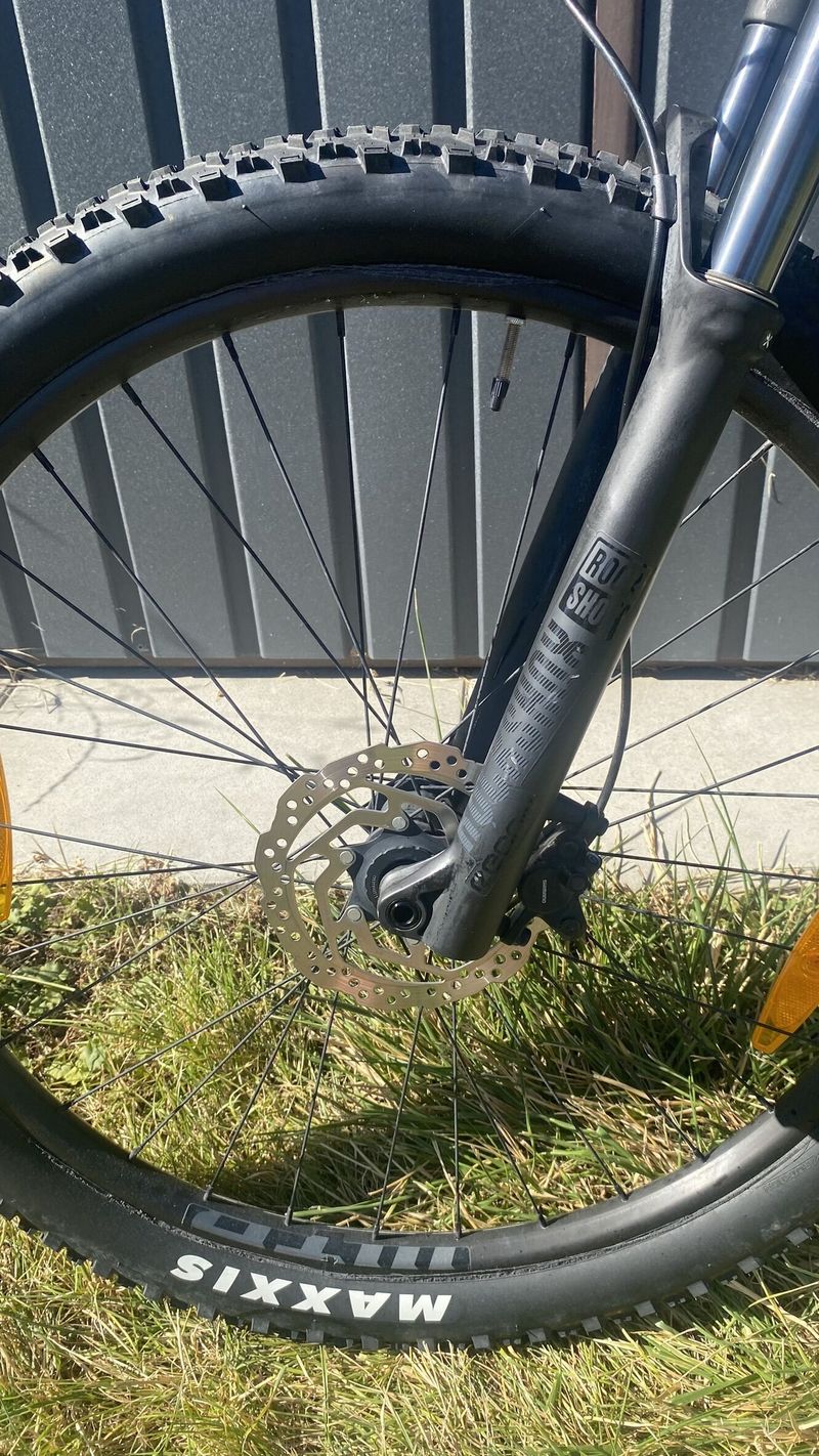 Horské kolo GT Avalanche 27,5