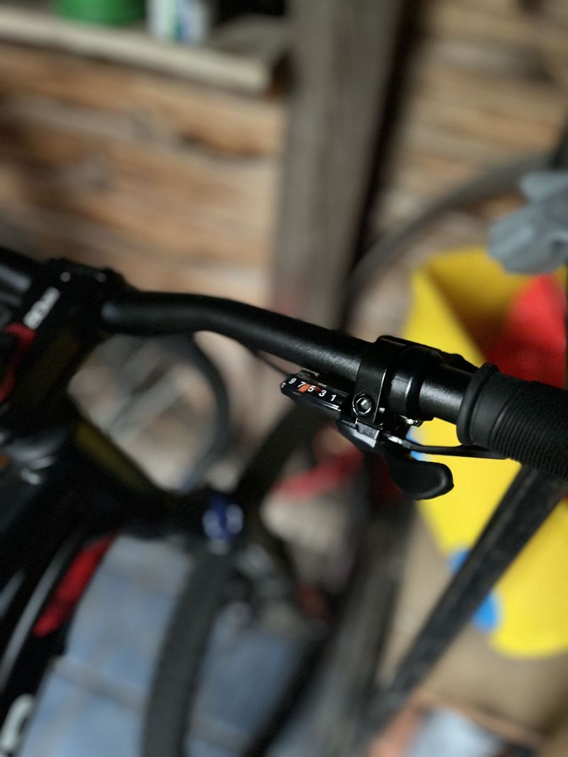 Celoodpružené horské kolo ROCKRIDER(27,5) velikost L