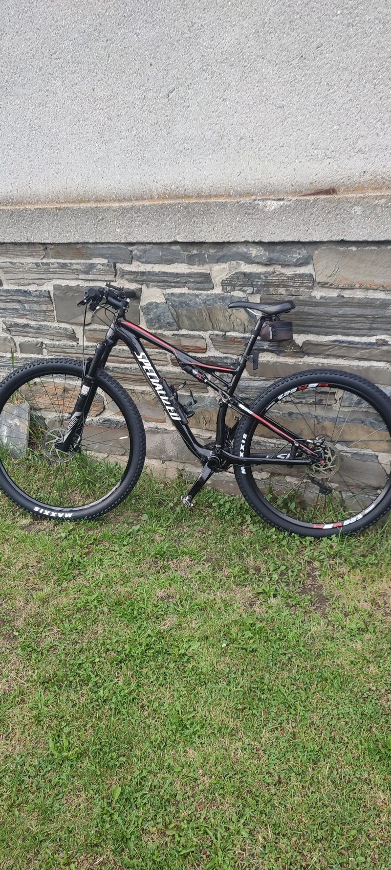 Celoodpružené kolo Specialized Epic 