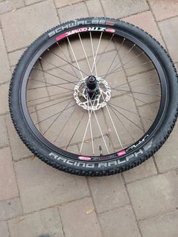 Zapletená kola DT Swiss 240 + ZTR Pancho