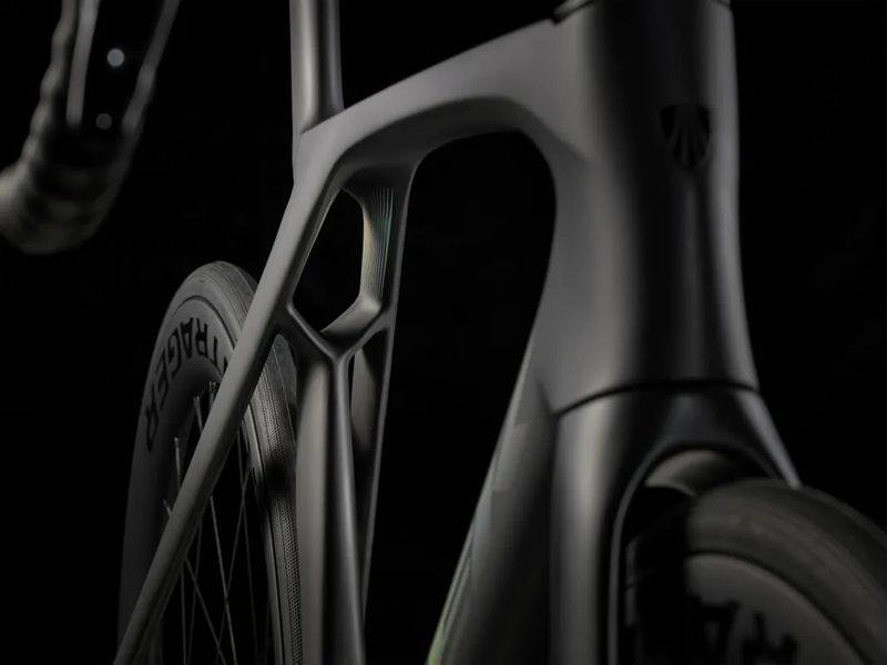 TREK Madone SL 6 AXS Gen 8, vel. M, nové kolo