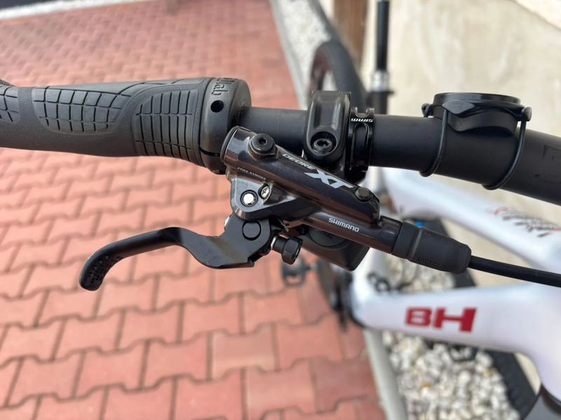 Lehké elektrokolo BH iLynx Race 7.9