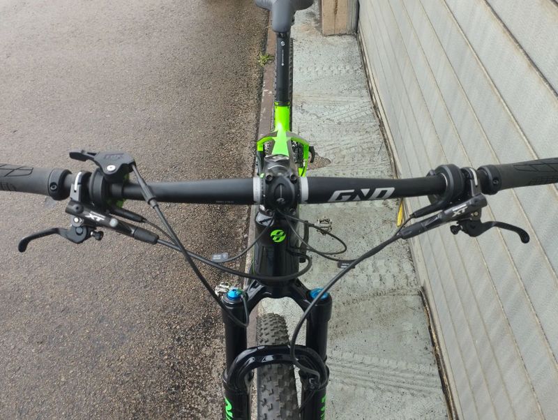 GHOST LECTOR 8.9 LC - komplet SHIMANO XT + elektické řazení SHIMANO XT Di2