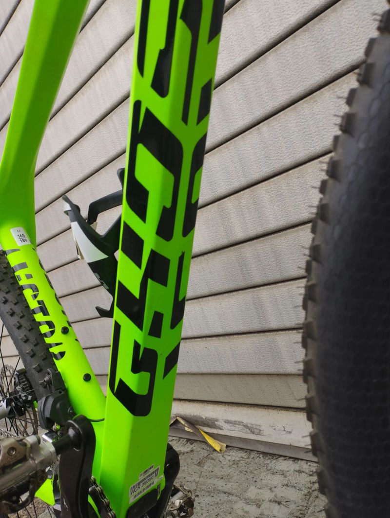 GHOST LECTOR 8.9 LC - komplet SHIMANO XT + elektické řazení SHIMANO XT Di2