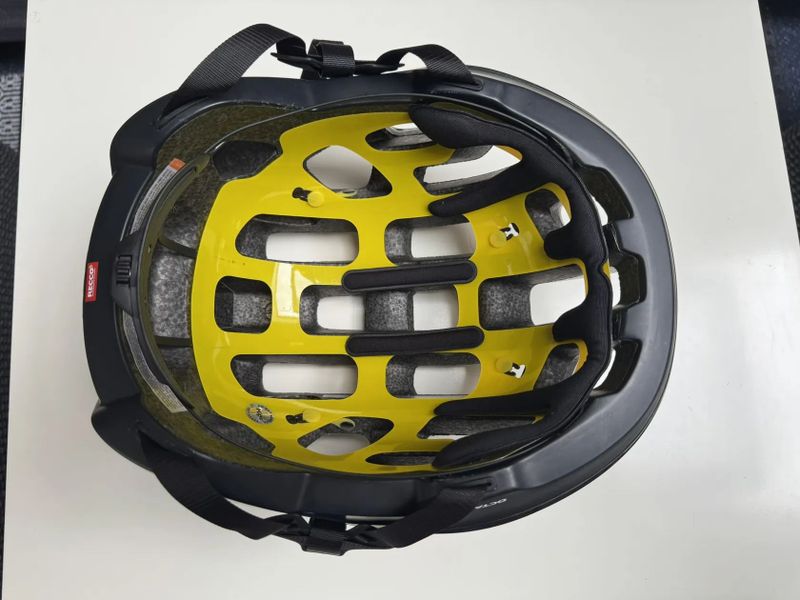 POC Octal X MIPS přilba Uranium Black