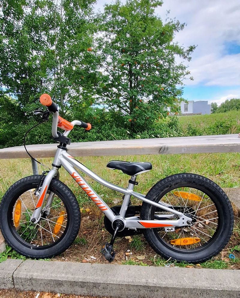 Dětské kolo Specialized Riprock 16"