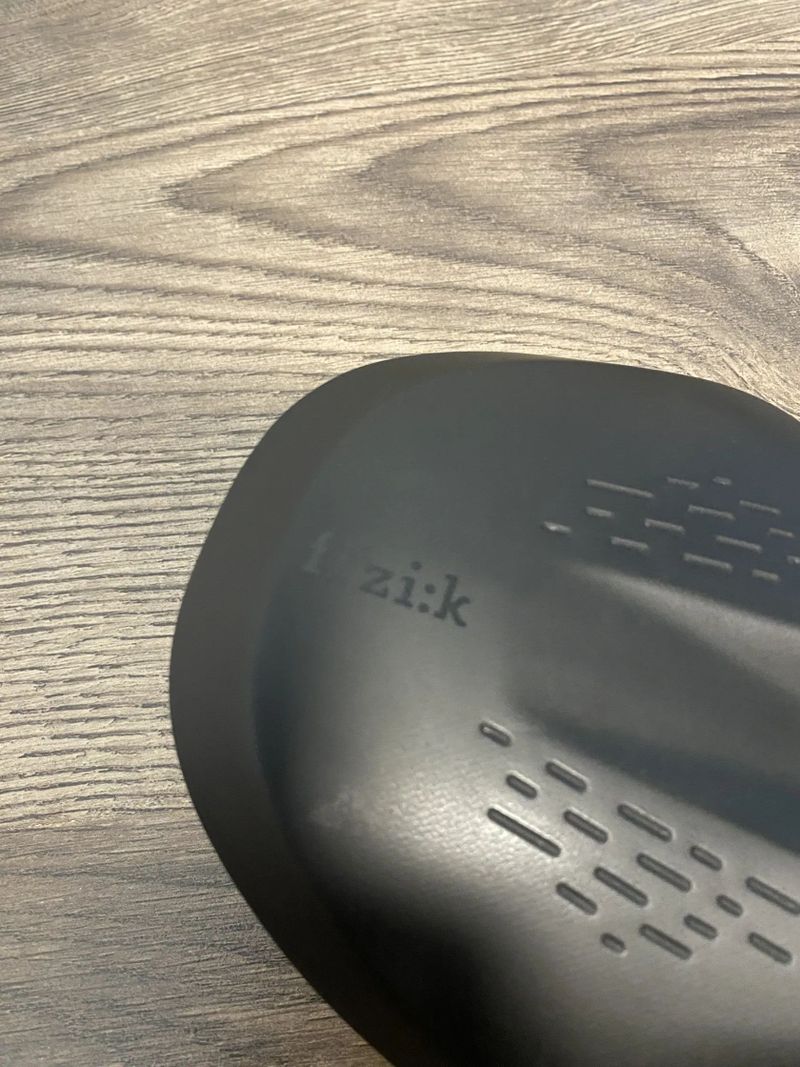 Sedlo Fizik Terra Argo X3 140mm s titanovými lyžinami