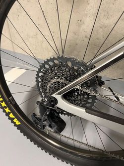 Exceed CF 7 (vel. M); Canyon; 2021