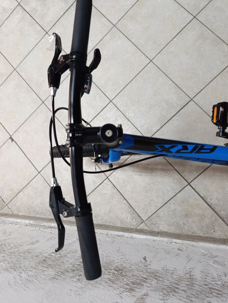 Starší renovované jízdní kolo dětské 20" Giant ARX