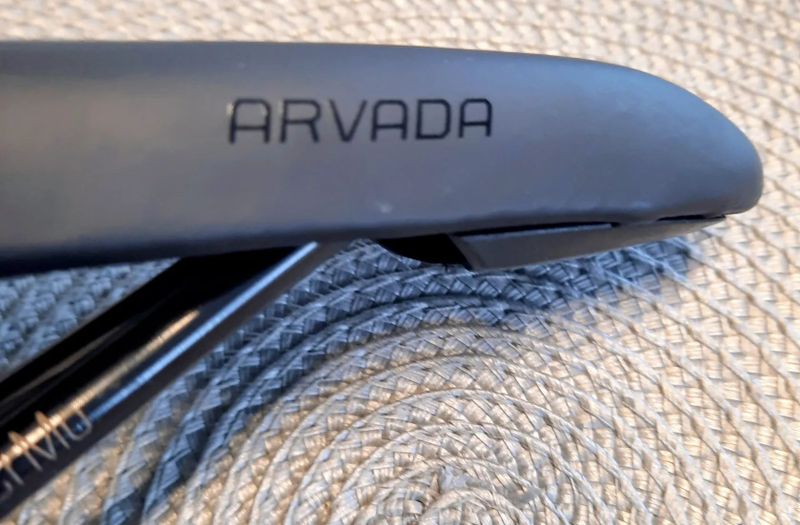 Sedlo Bontrager Arvada
