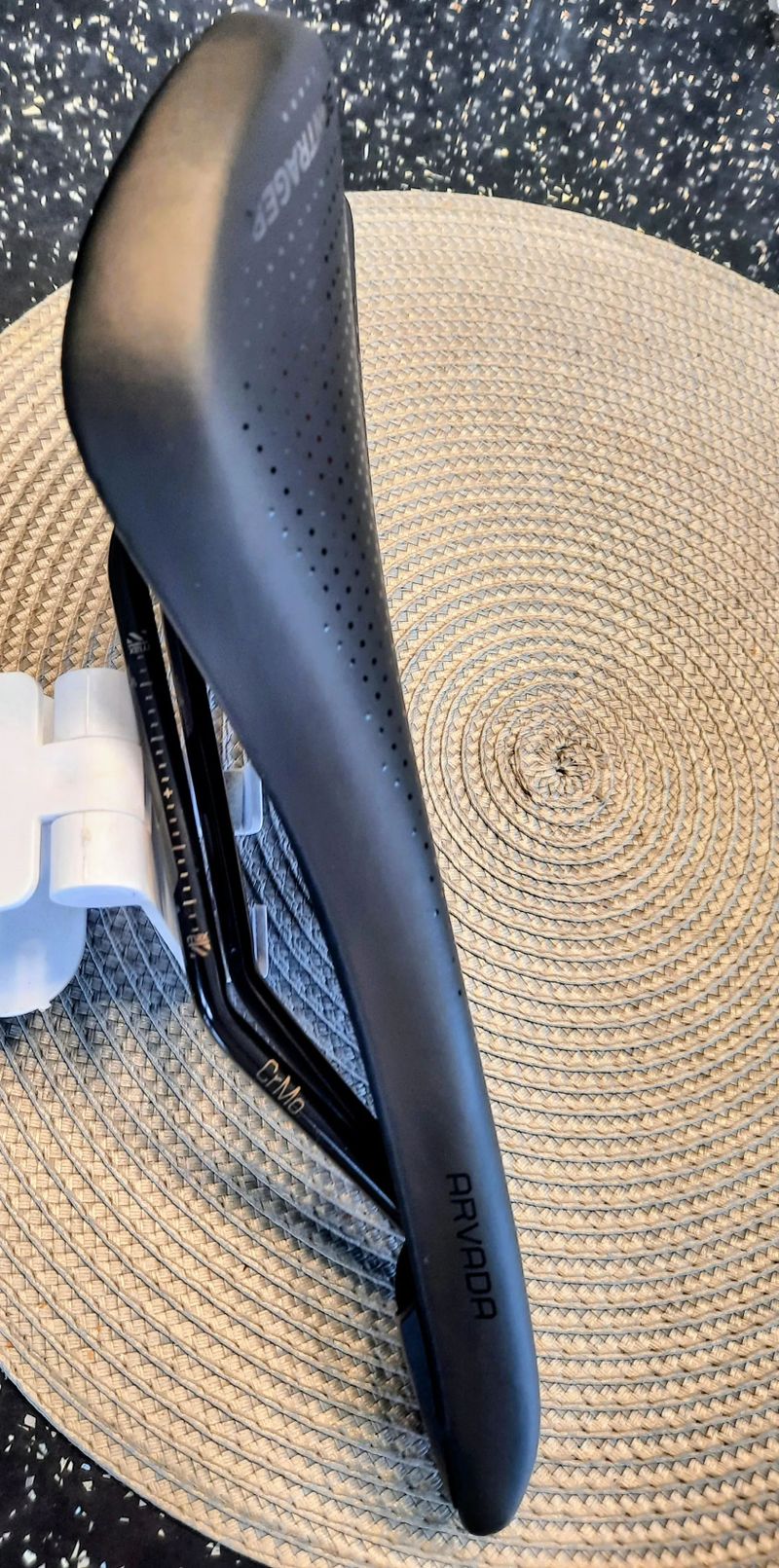 Sedlo Bontrager Arvada