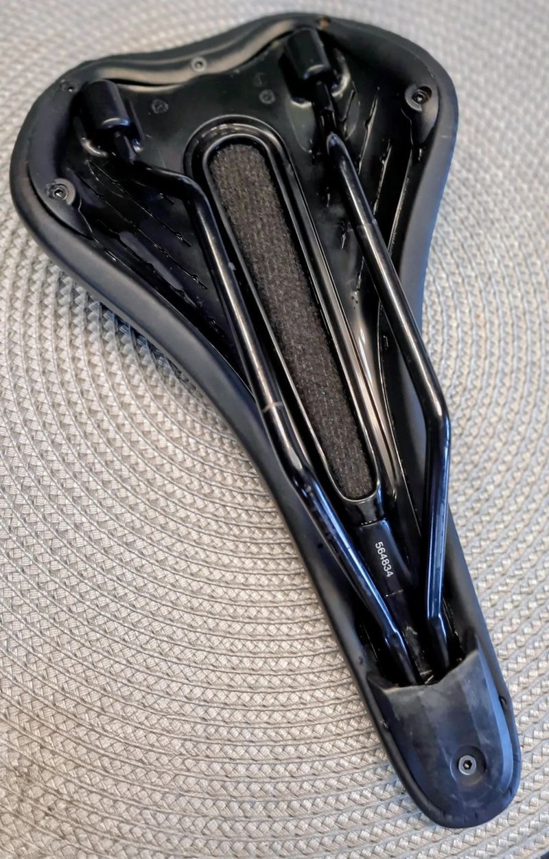 Sedlo Bontrager Arvada