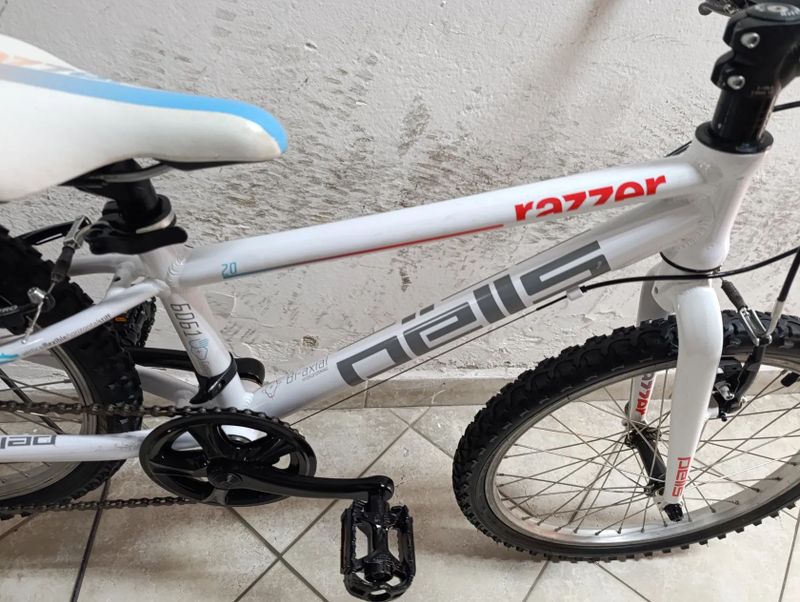 Starší renovované jízdní kolo dětské 20" Pells Razzer