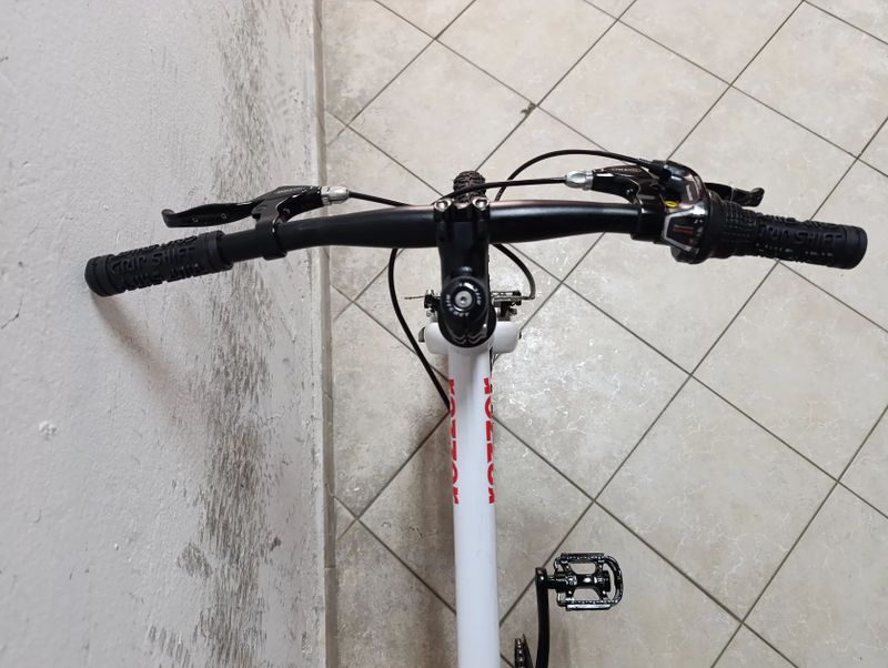 Starší renovované jízdní kolo dětské 20" Pells Razzer