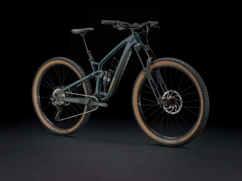TREK Fuel EX 8 XT Gen 6, model 2025, vel. S, nové kolo
