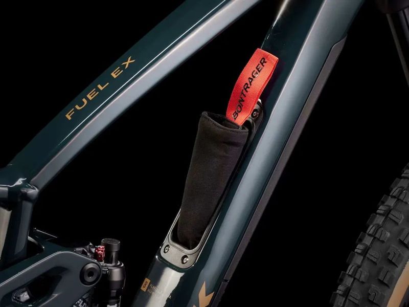 TREK Fuel EX 8 XT Gen 6, model 2025, vel. S, nové kolo