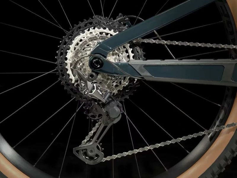 TREK Fuel EX 8 XT Gen 6, model 2025, vel. S, nové kolo