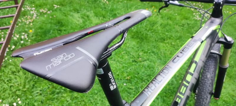 CUBE REACTION CARBON