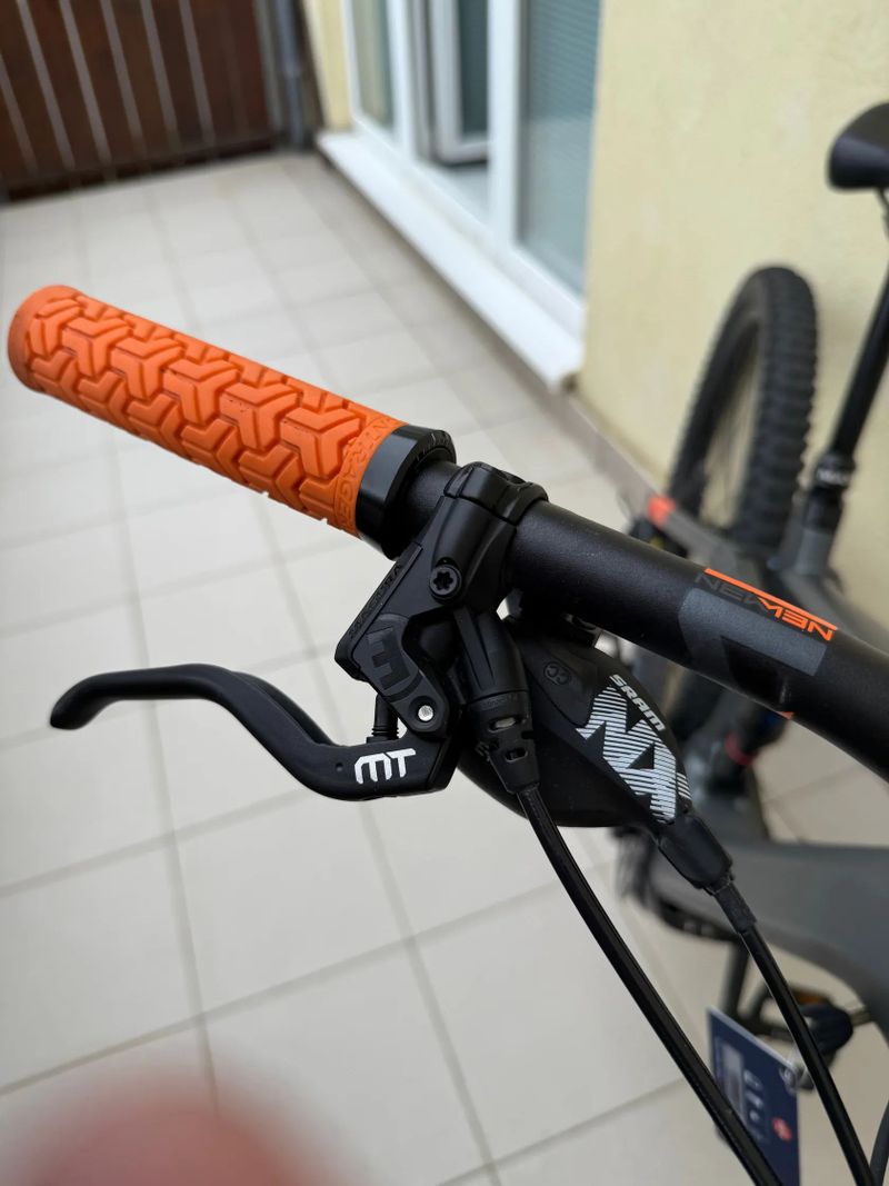 Prodám elektrokolo Cube STEREO TM