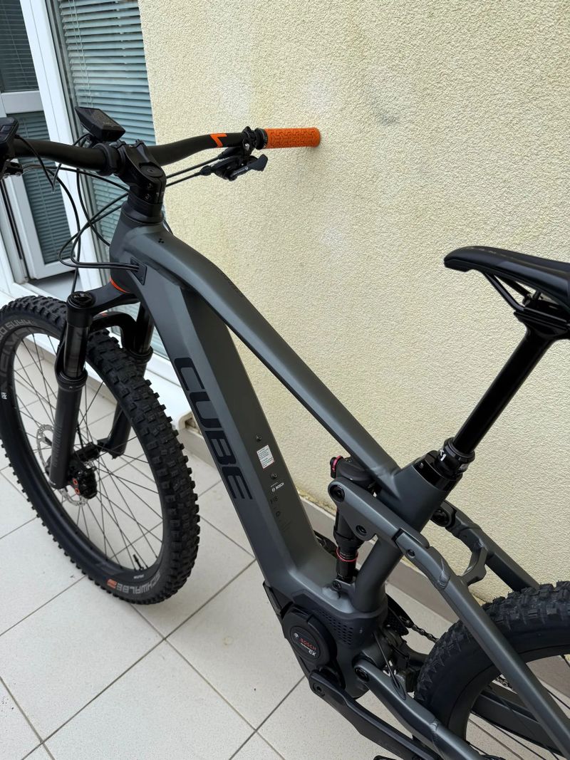 Prodám elektrokolo Cube STEREO TM