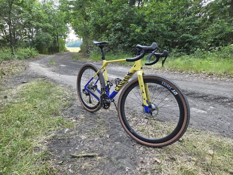 Canyon Grizl CF SLX 8 Di2 GRC 1400 spline, GRX 825, vel. M, wattmeter 