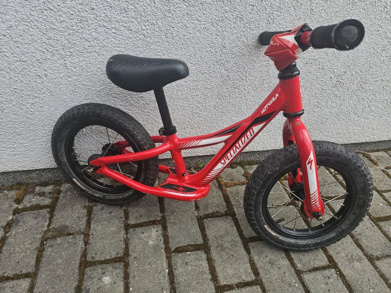 Odrážedlo Specialized Hotwalk