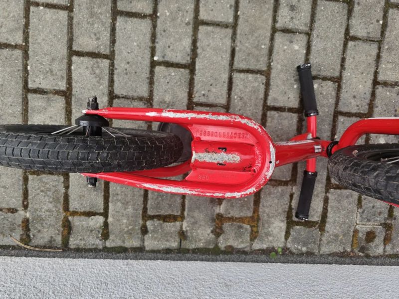 Odrážedlo Specialized Hotwalk