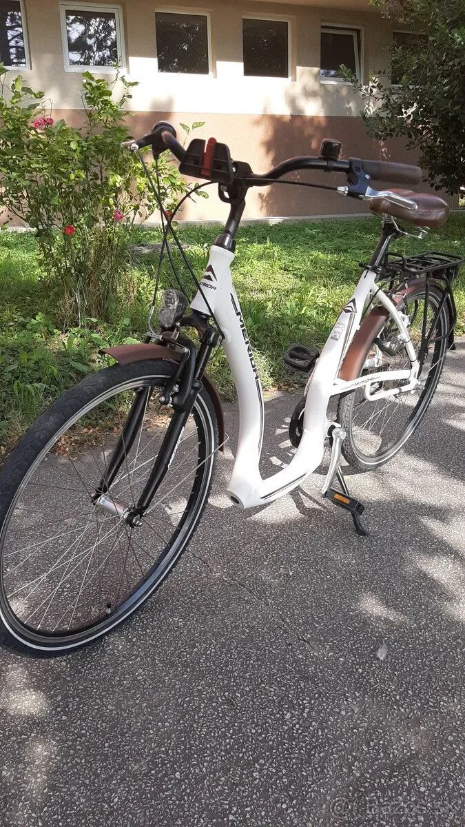 Bicykel s ľahkým nasadaním