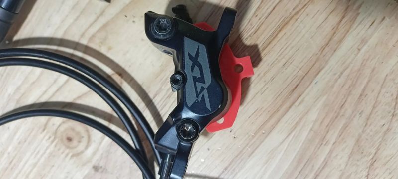 Shimano SLX 4 pisty...