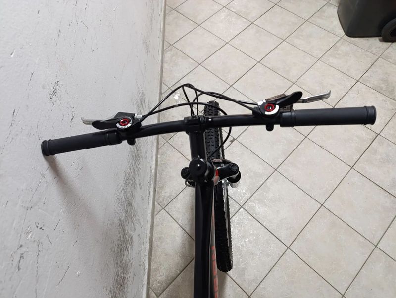 Starší renovované jízdní kolo horské - MTB pánské 27,5" Olpran TX-900