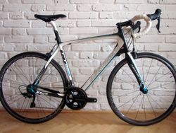 AIRSTREEM STORM na Shimano ULTEGRA 8000, 56 cm. Super stav
