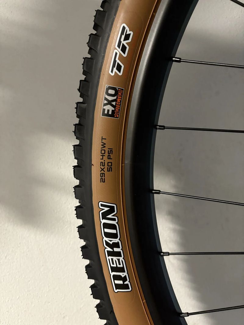 Maxxis rekonTr 2.4