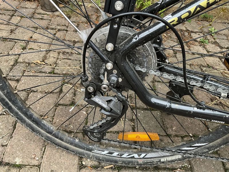 Městské elektrokolo MTF Road 6.3 s přední odpruženou vidlicí V ZÁRUCE
