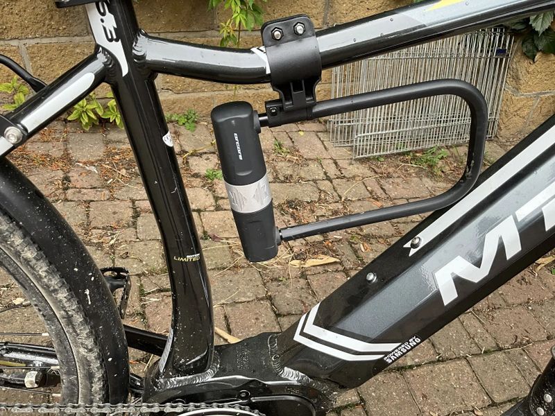Městské elektrokolo MTF Road 6.3 s přední odpruženou vidlicí V ZÁRUCE