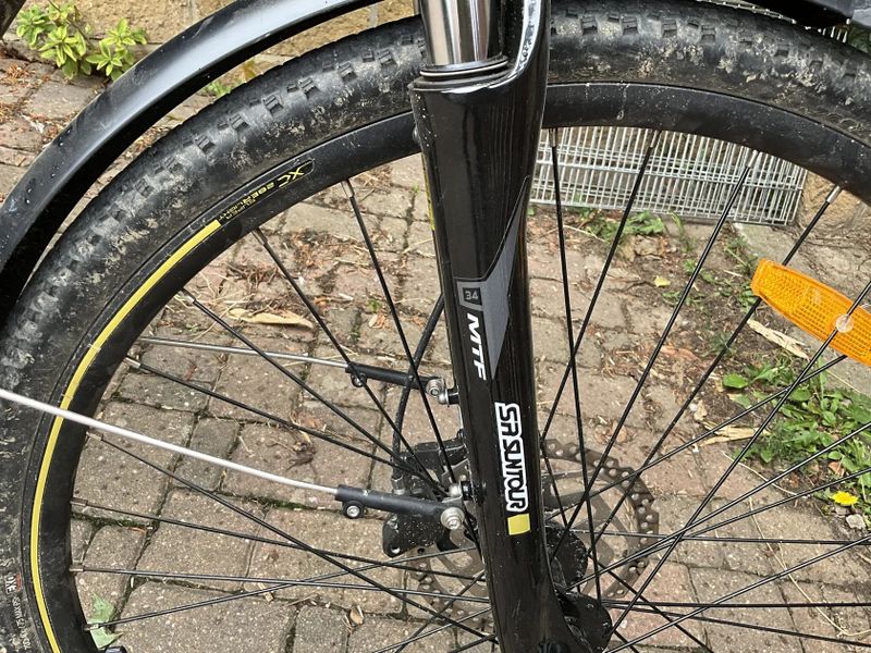 Městské elektrokolo MTF Road 6.3 s přední odpruženou vidlicí V ZÁRUCE