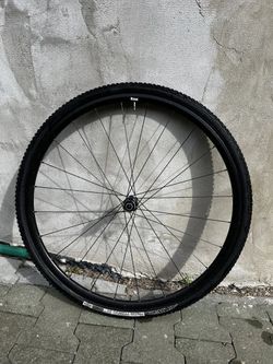 Galusková zapletená kola DT Swiss silnice/cyklokros