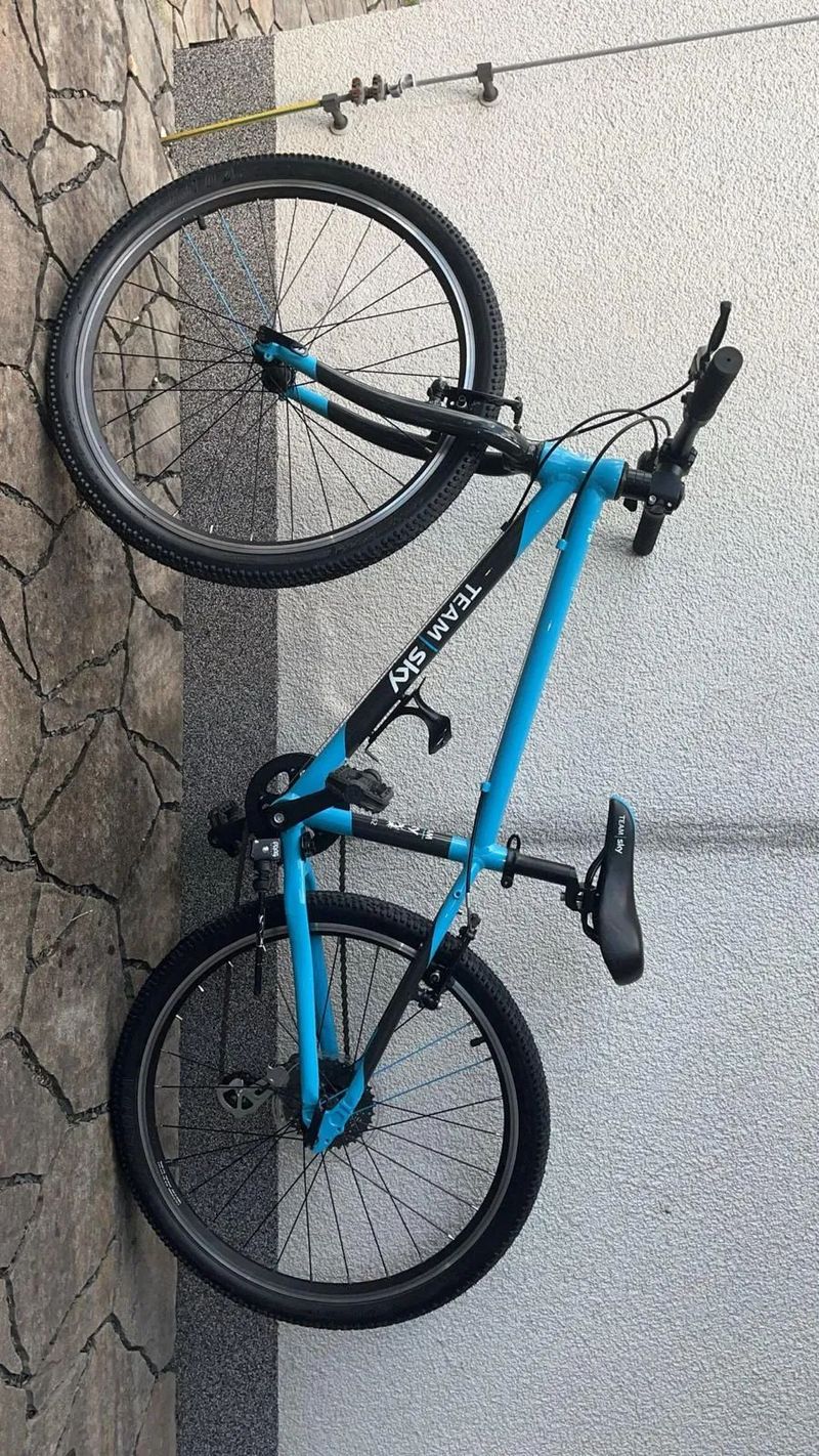 Lehké dětské kolo FROG 62 Team Sky, 24"