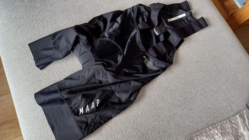 Nový dres a kraťase MAAP, velikost XL-2XL
