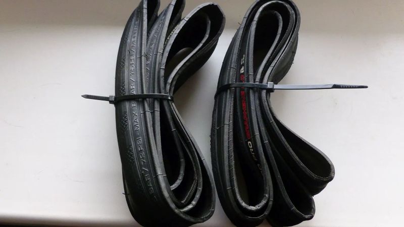 Plášť Vittoria Zaffiro Pro V Graphene 2.0 28-622 černý kevlar