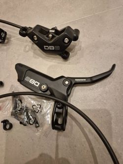 Brzdová sada SRAM DB8
