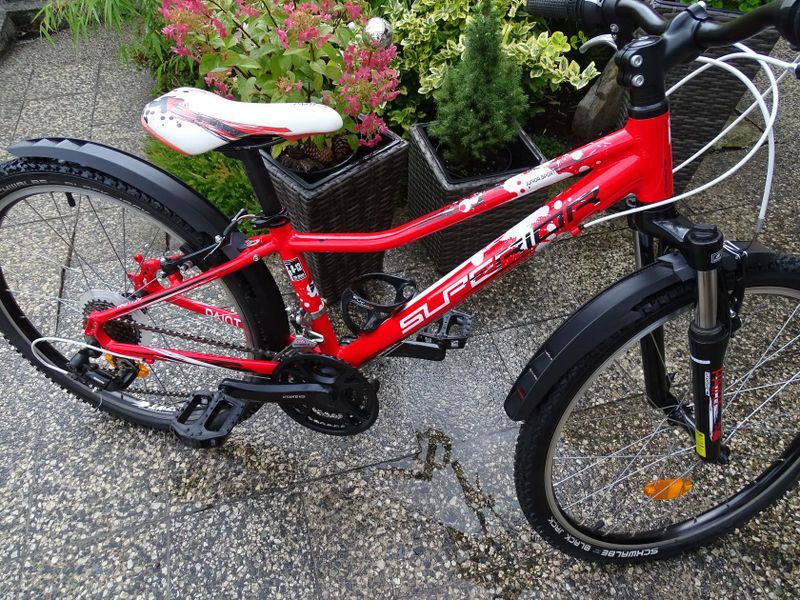 Dětské kolo 24" Nové kolo najeto max 50 Km