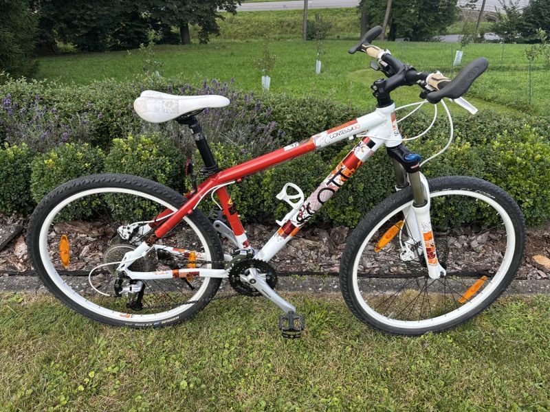 Scott Contessa 30