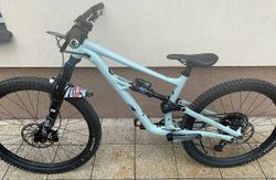 Prodám zánovní Specialized Status 160 mullet vel.M