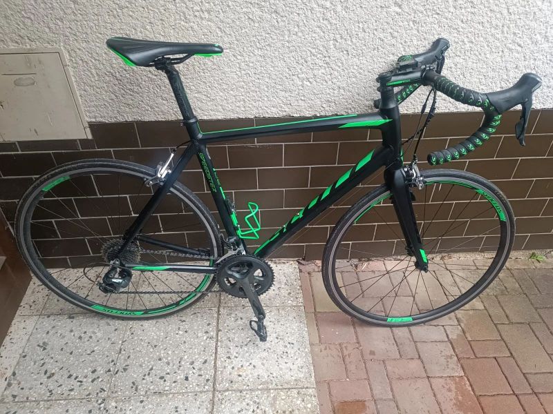 Silniční kolo Scott Speedster 30