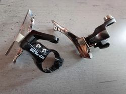 Prodám přesmykače Shimano Dura-Ace FD-7900 a Shimano Deore LX. Objímka 31,8mm.