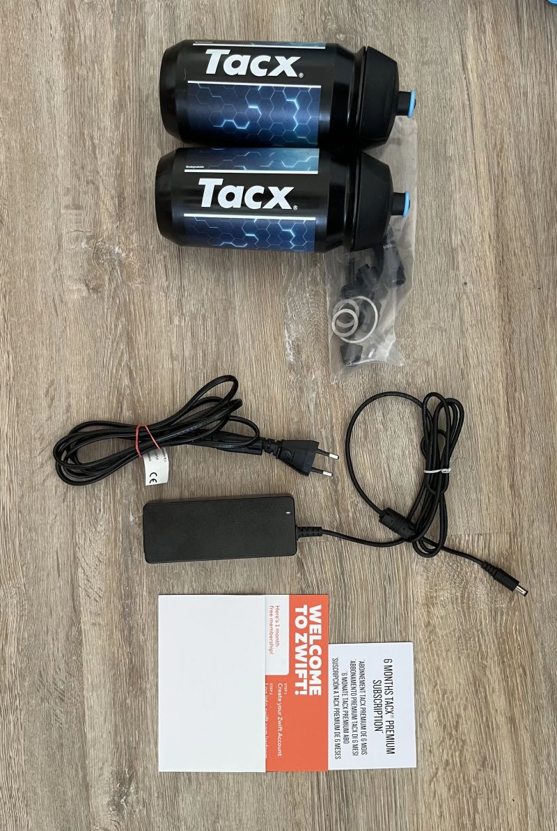 TACX NEO 2T (včetně Motion plates), zánovní v záruce